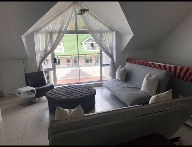 80M² BED & BREAKFAST FOR SALE IN GARDENS